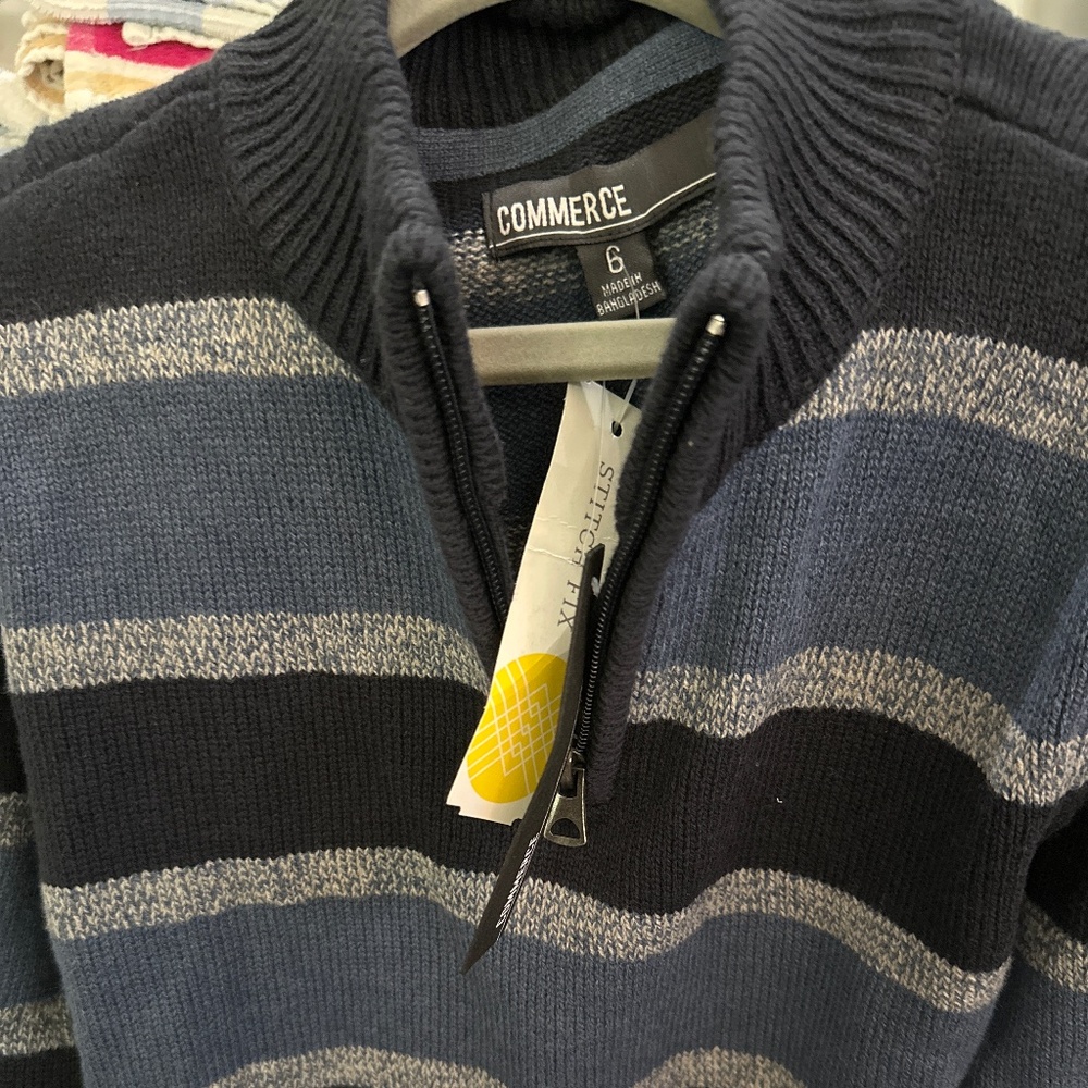 Long sleeved sweater
